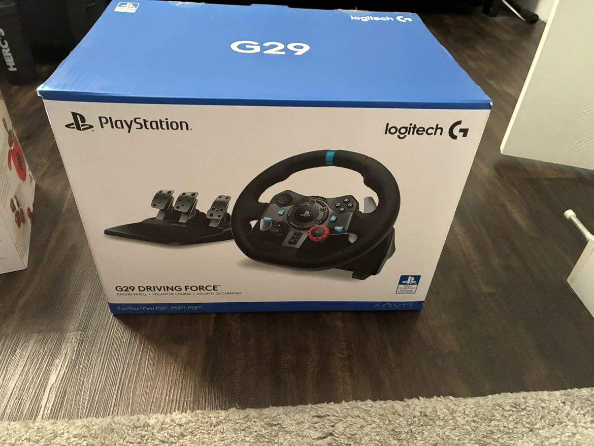 Logitech G29 Driving Force Racing Wheel and Pedals