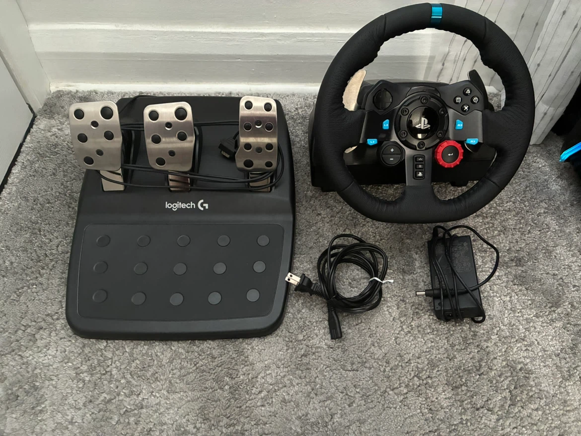 Logitech G29 Driving Force Racing Wheel and Pedals - photo 2
