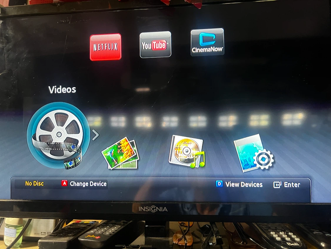 Samsung Blu-ray Player with 3 Movies