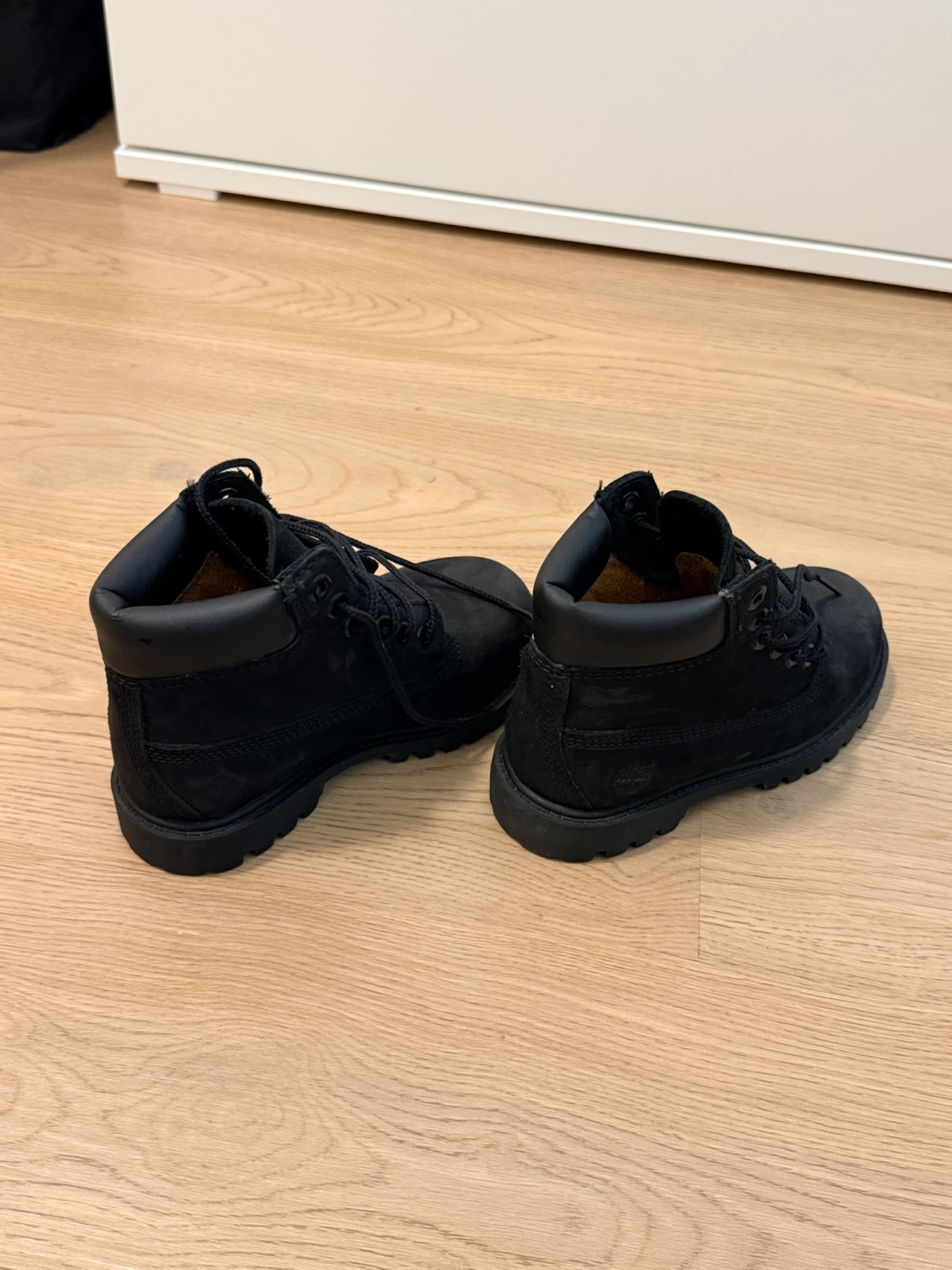 Kids Timberland Premium Waterproof Boots (size 11)