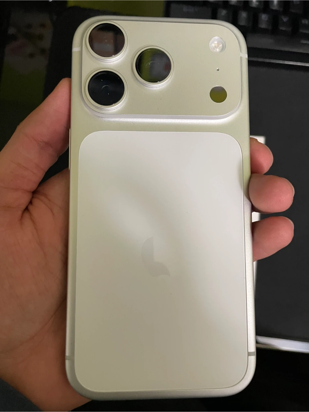 apple iphone 17 pro silver 256gb