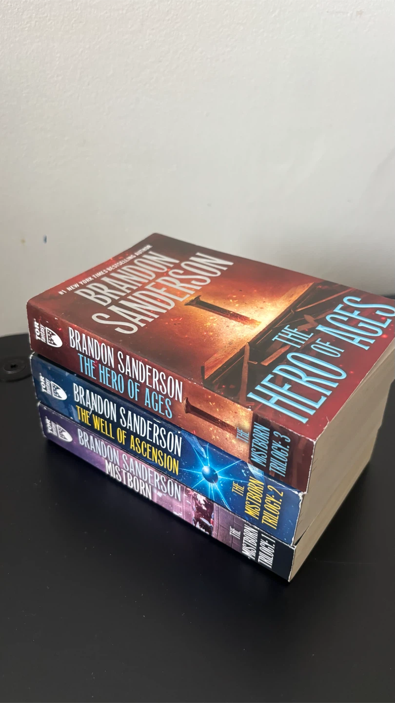 Mistborn series Brandon Sanderson