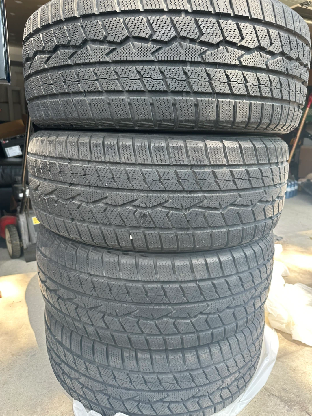 Winter tires 235/55R19 $400 (Farroad) - photo 4