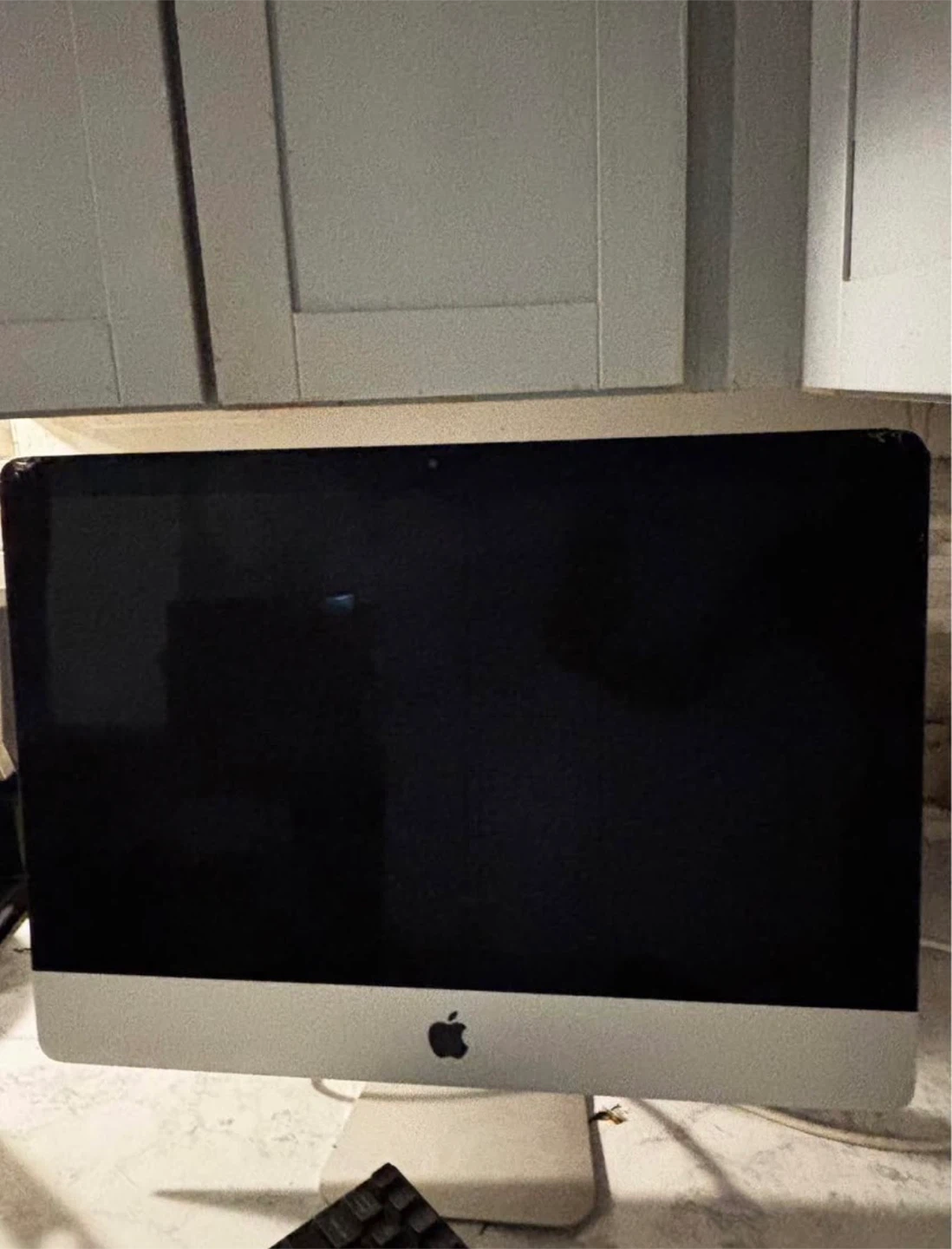 Apple iMac late 2019 21.5" Desktop Computer