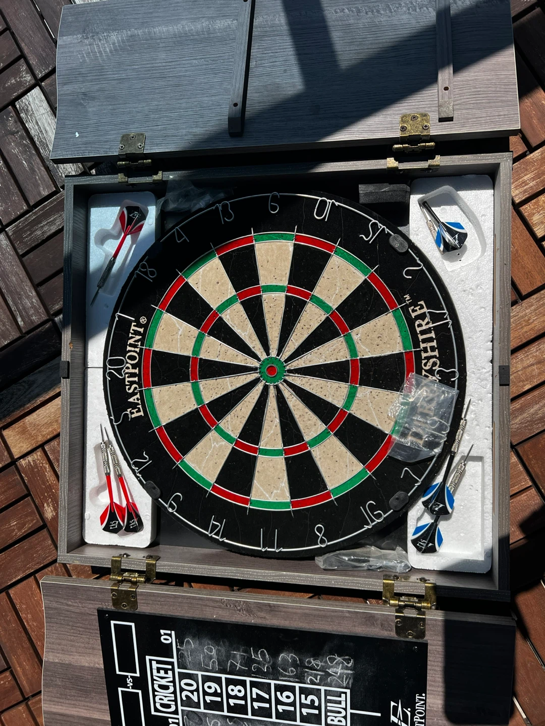 EastPoint Derbyshire Dartboard Cabinet Set - photo 2