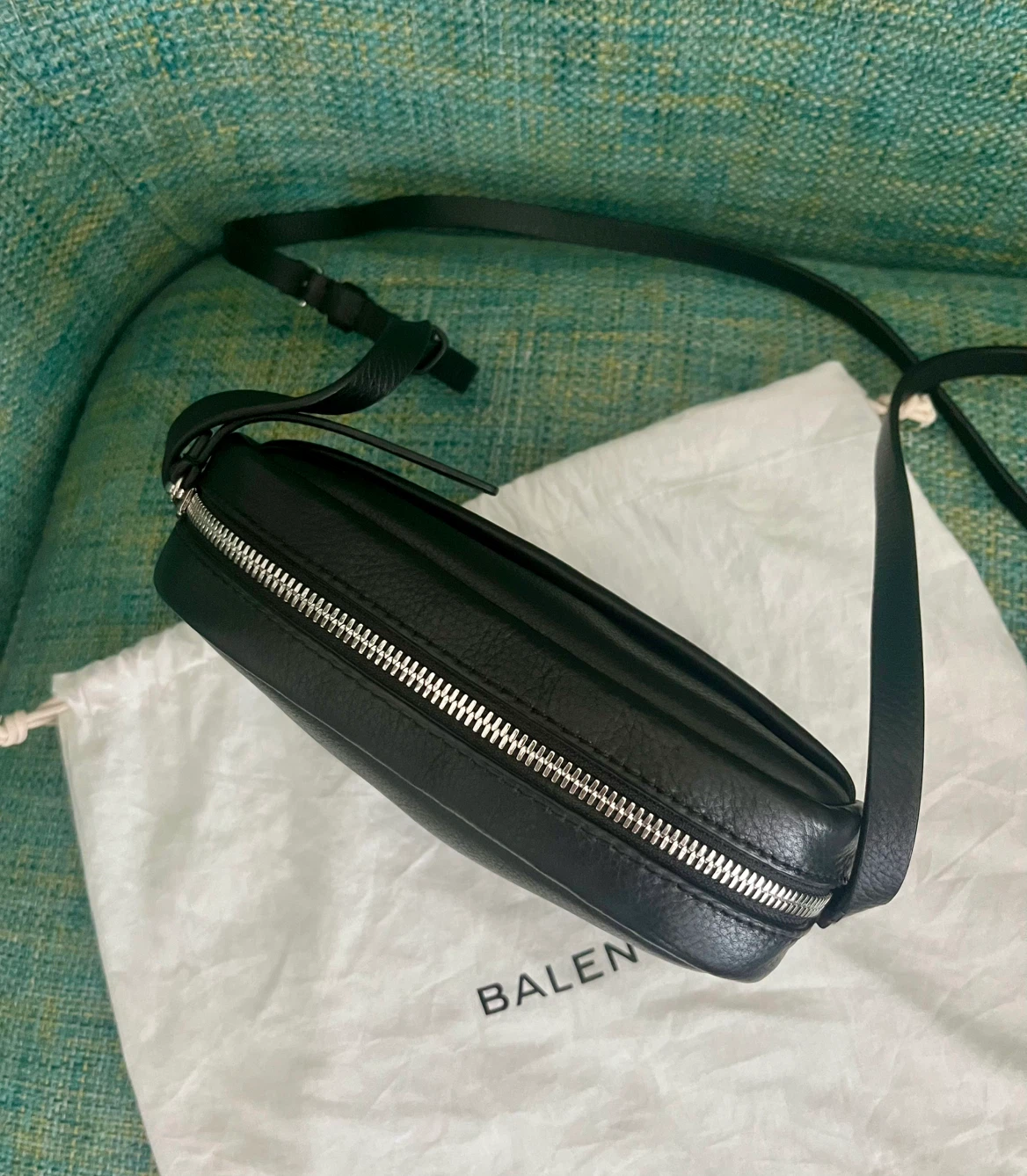 Balenciaga camera bag - photo 2