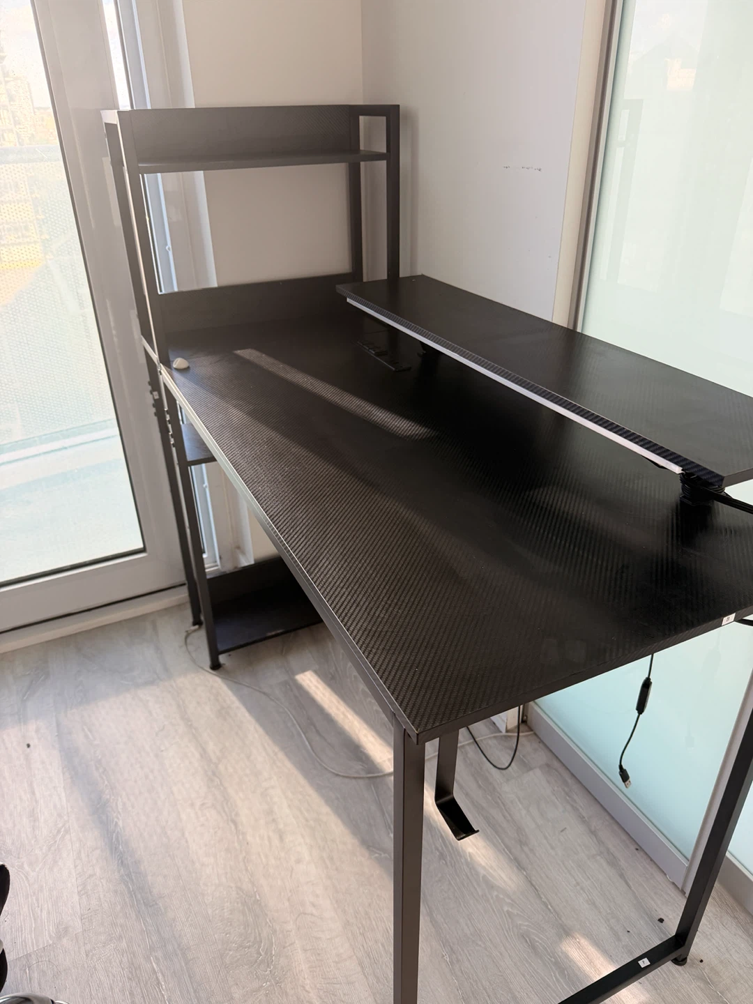 Moving sale(Mattress, Gaming desk+chair, Cooking tools)