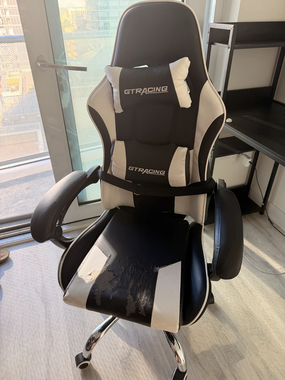 Moving sale(Mattress, Gaming desk+chair, Cooking tools) - photo 2