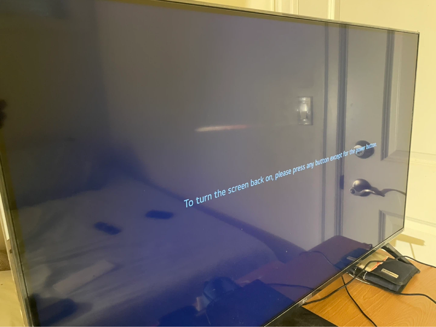 Quick Sale LG UQ7590 43" 4K LED TV - photo 3