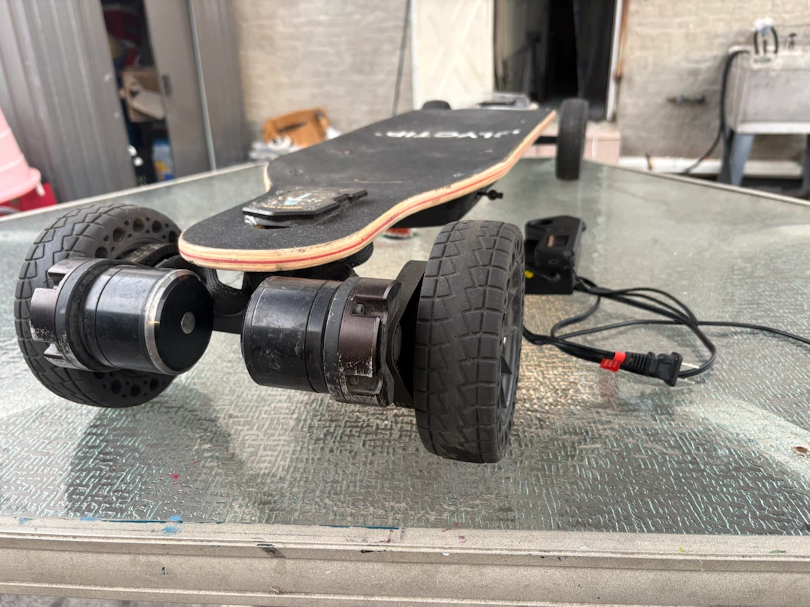 Istuwheel V10 Electric Skateboard - photo 3