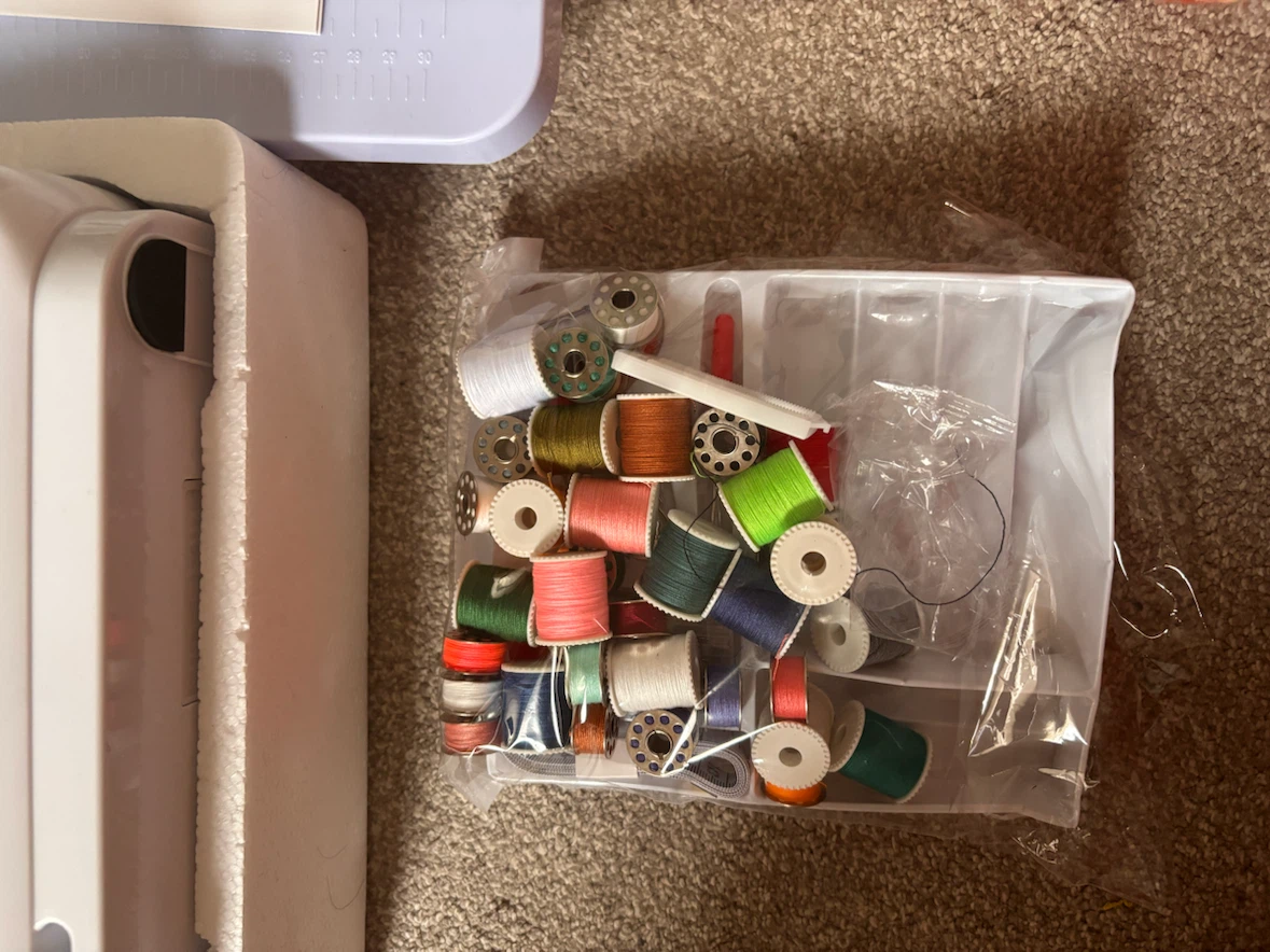 Galadim mini multifunctional household sewing machine - photo 4