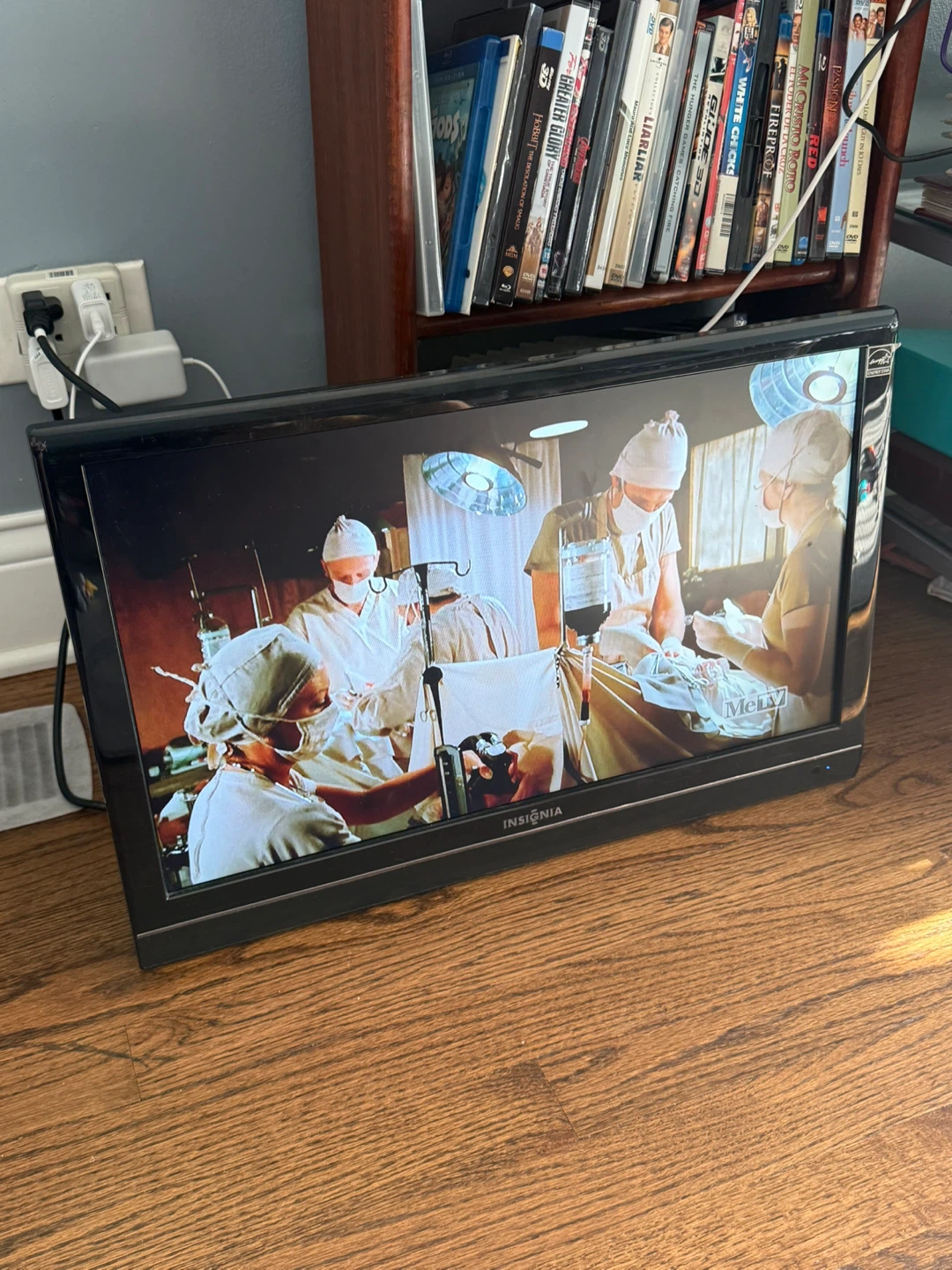 20”Insignia TV