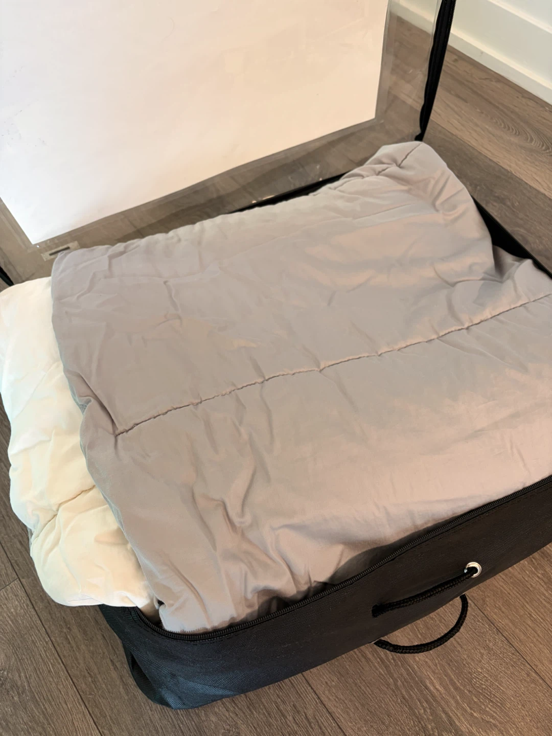 Vesta Queen Silk Duvet