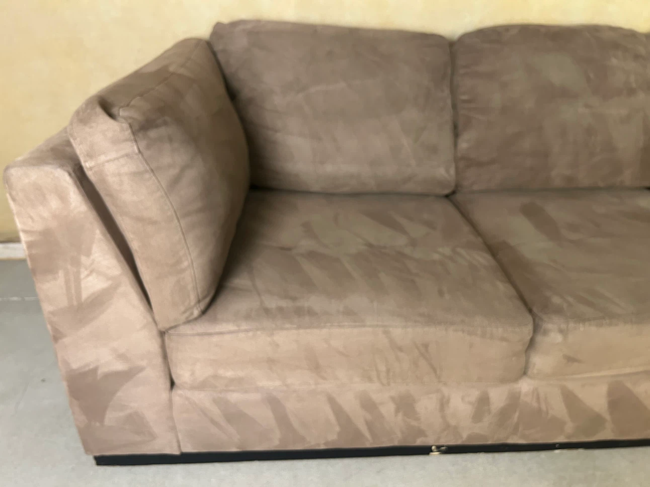 DELIVERY AVAILABLE! MICROFIBER SECTIONAL SOFA FOR $400! - photo 3