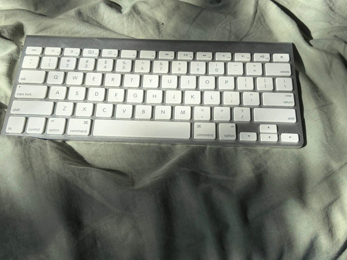 Apple Wireless Keyboard