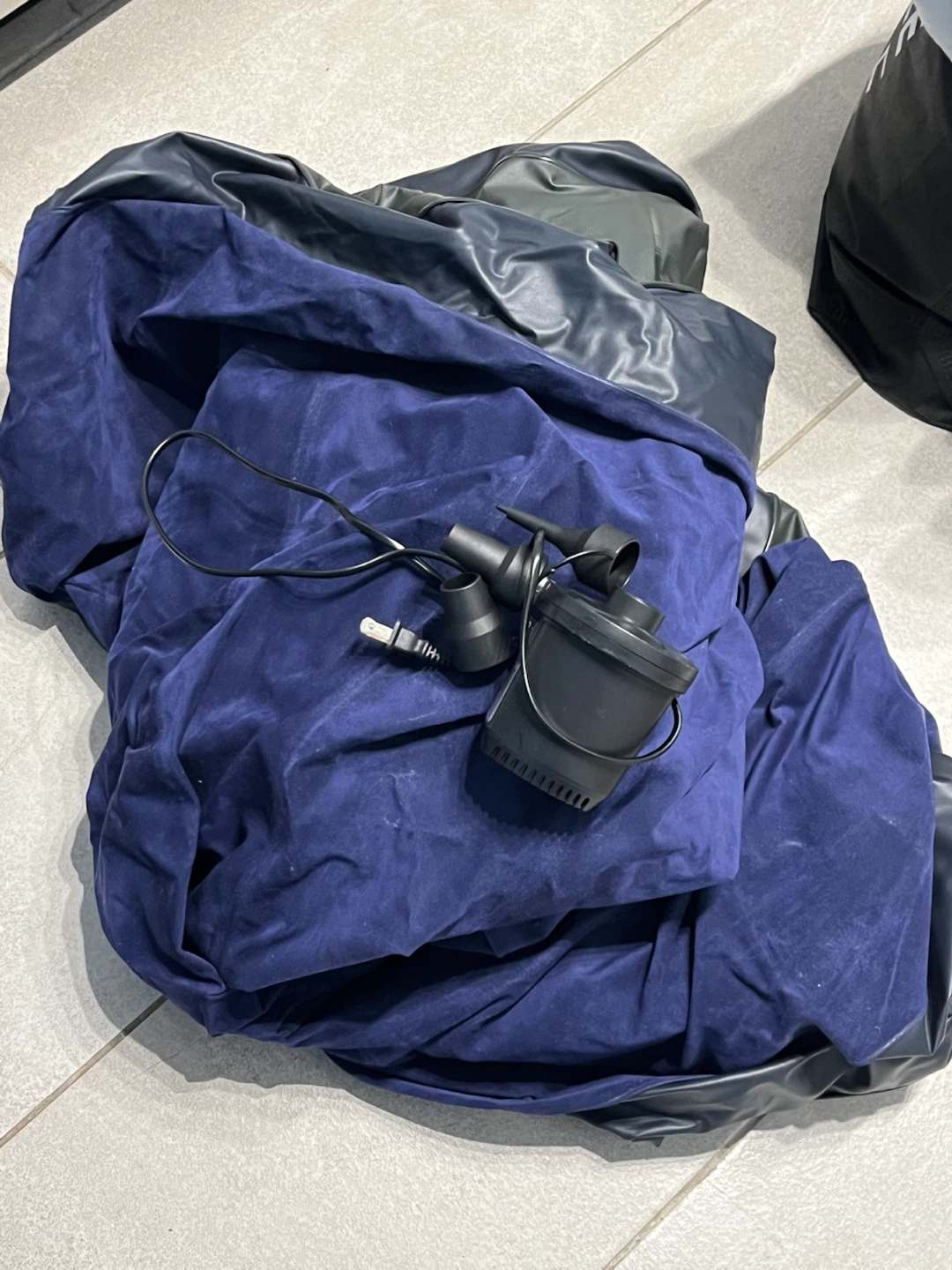 Inflatable Mattress + Pump