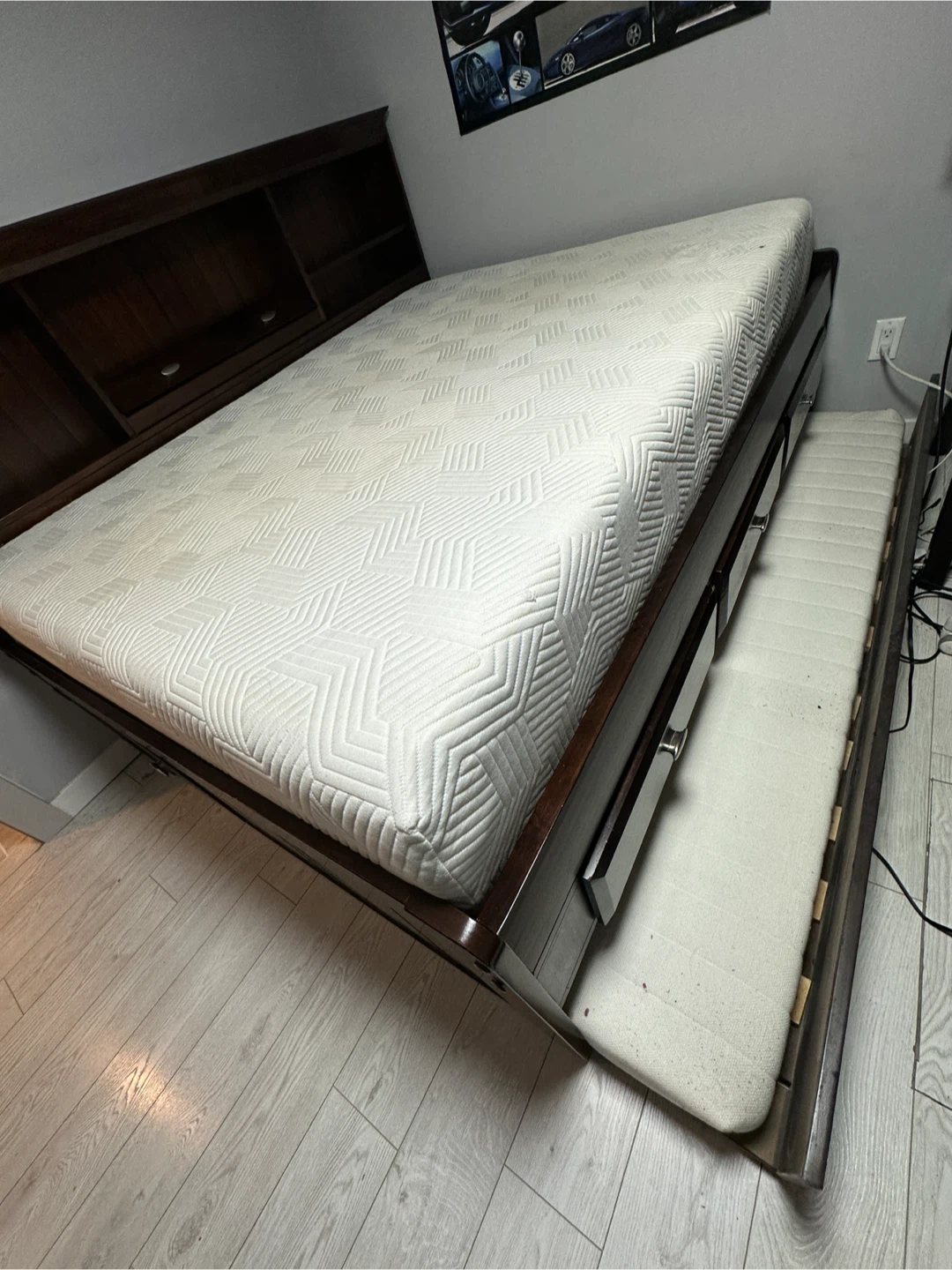 Dbl Bed Frame w Drawers/Trundle - photo 4