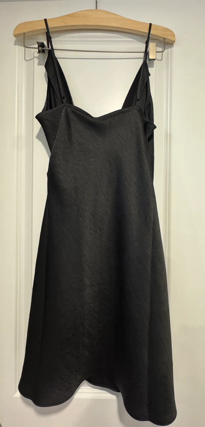 Aritzia -  Black Wilfred SCENERY MINI Dress - photo 2