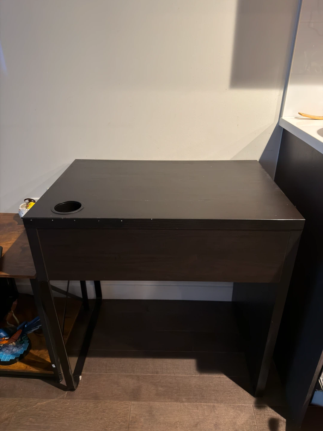 TV or computer stand. - photo 2
