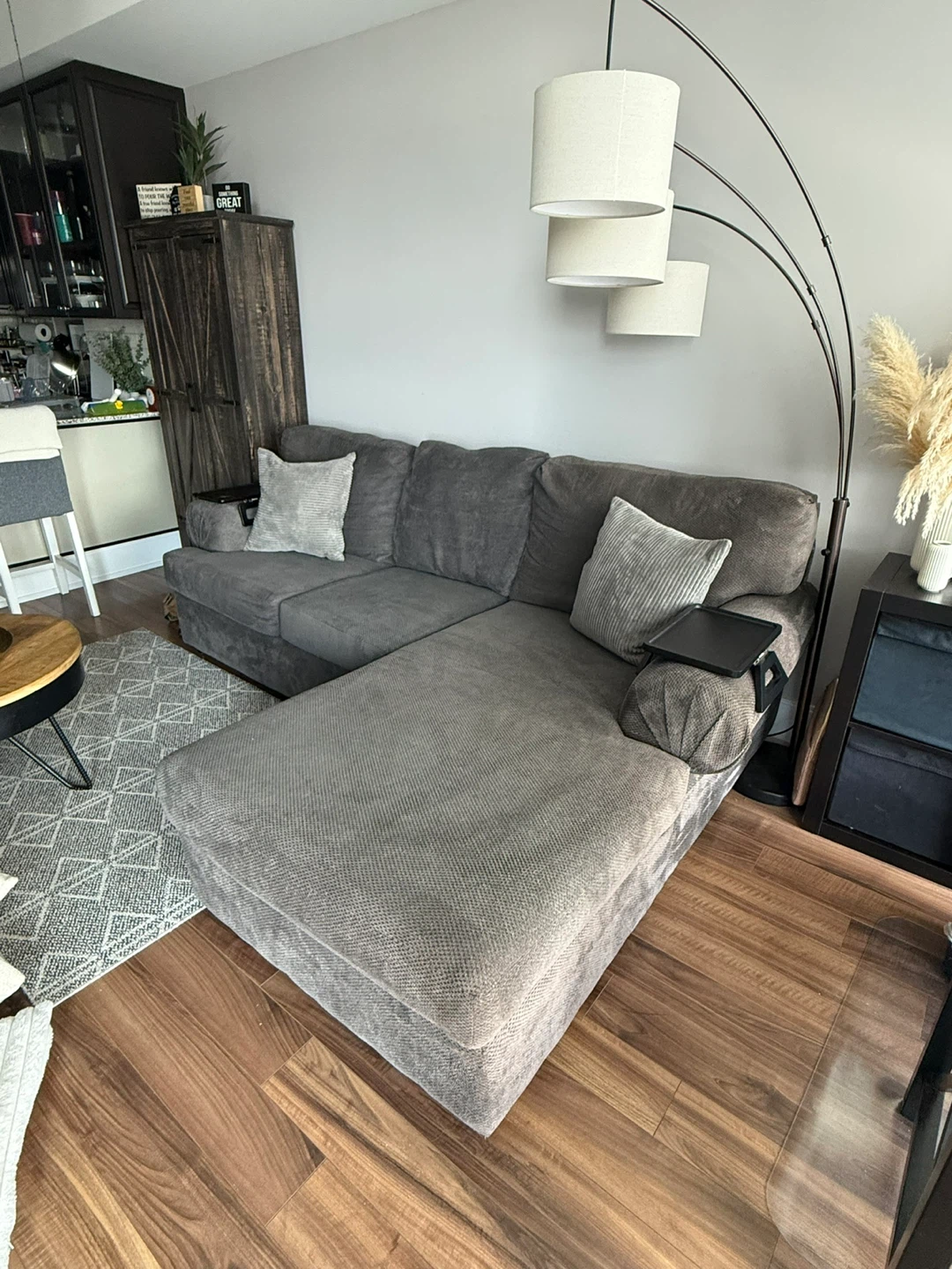 2-piece Sectional with right facing chaise - photo 4
