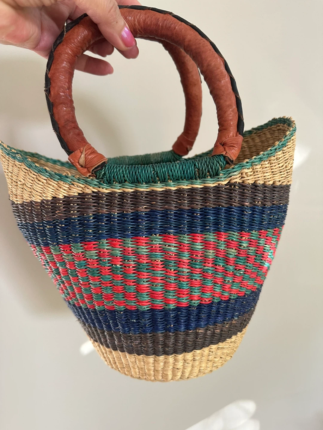 Handwoven Small Straw Basket / bag with Leather Handles
