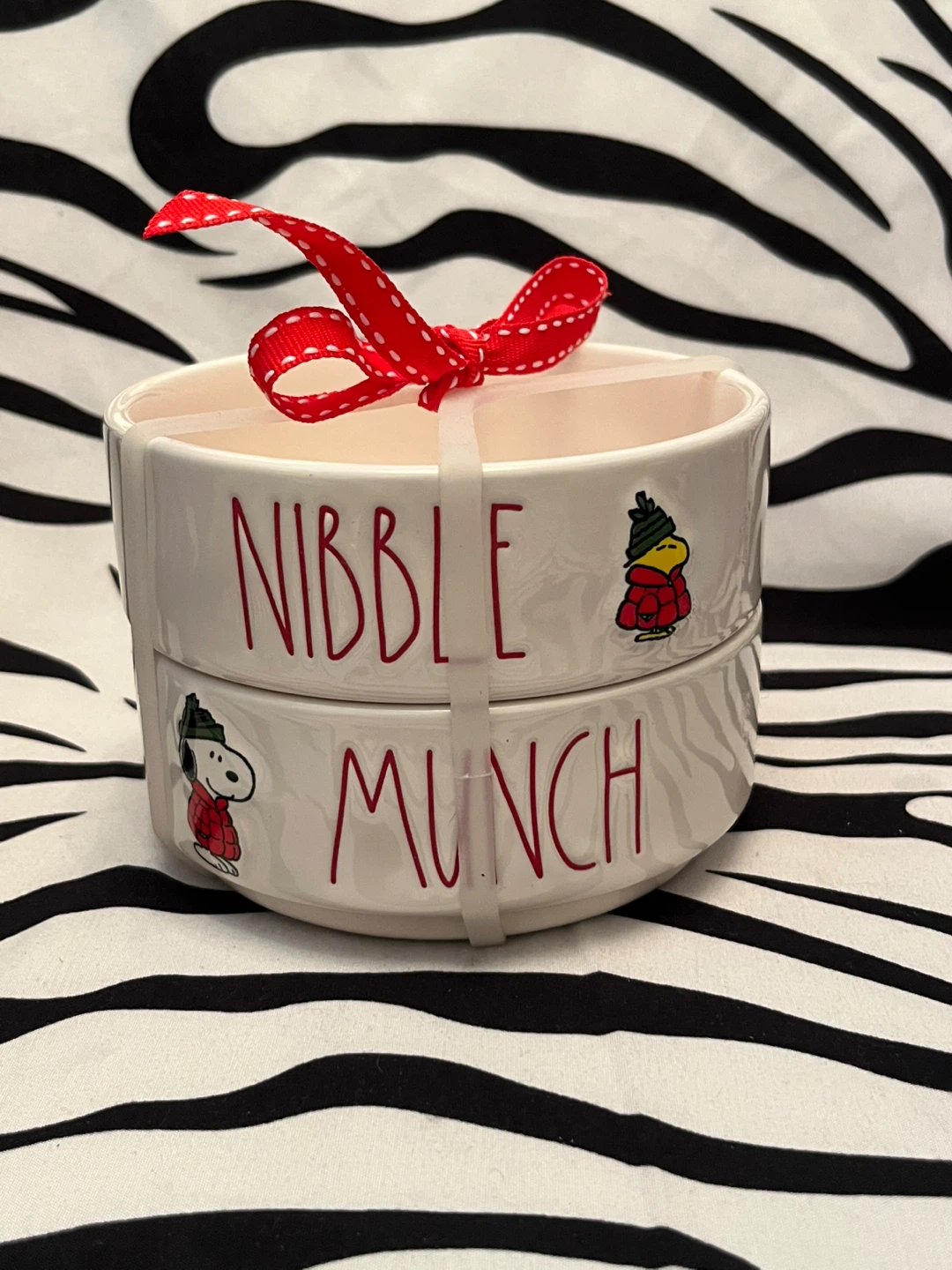 🎄 Rae Dunn x Peanuts "Nibble & Munch" ceramic bowl set 🎄 - photo 2