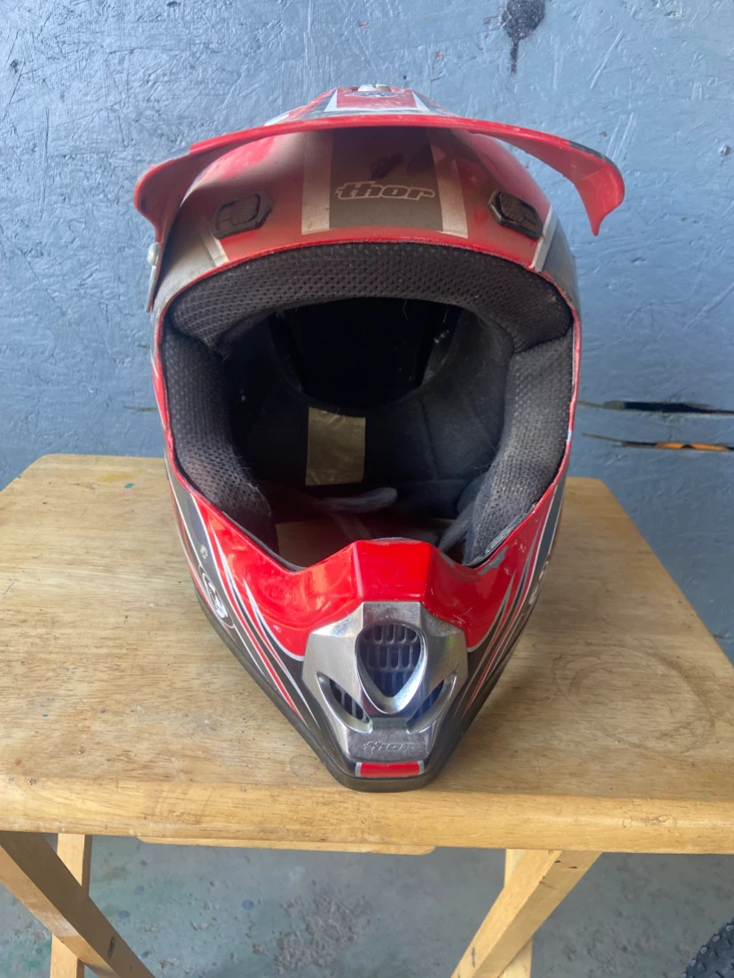 Thor Motocross Helmet - photo 2