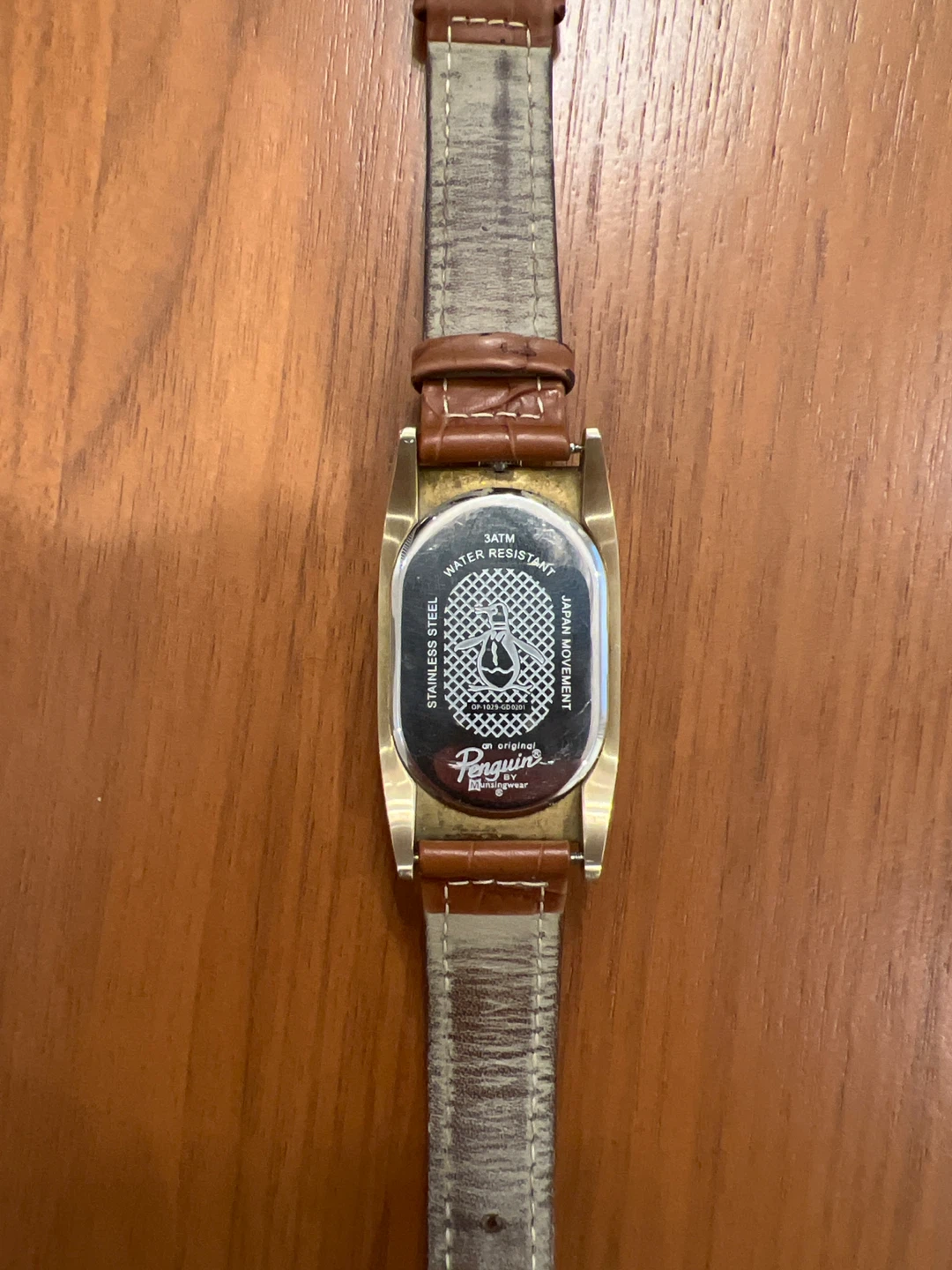 Munsingwear Penguin Watch - Gold Tone, Brown Leather Strap - photo 2