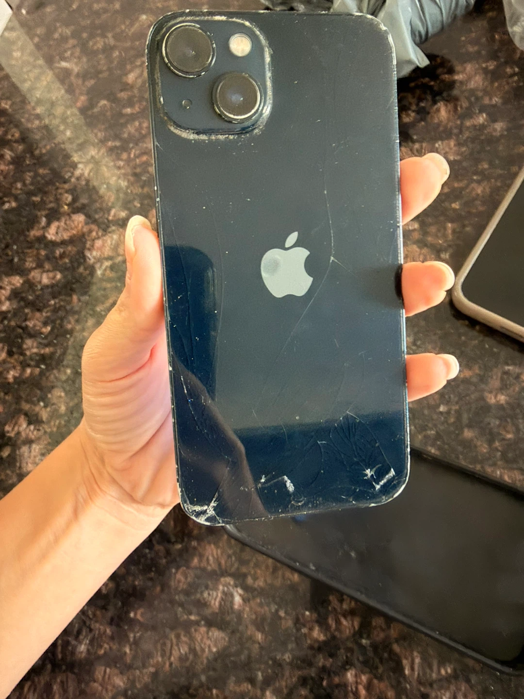 iPhone 13 256g - photo 4