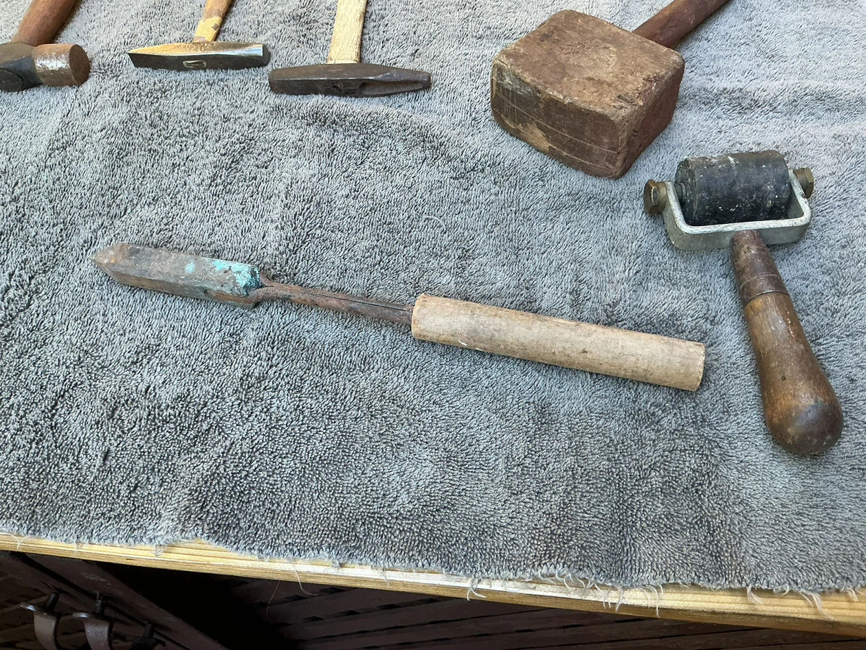 Eight 8 Antique Hand Tools ! - photo 3