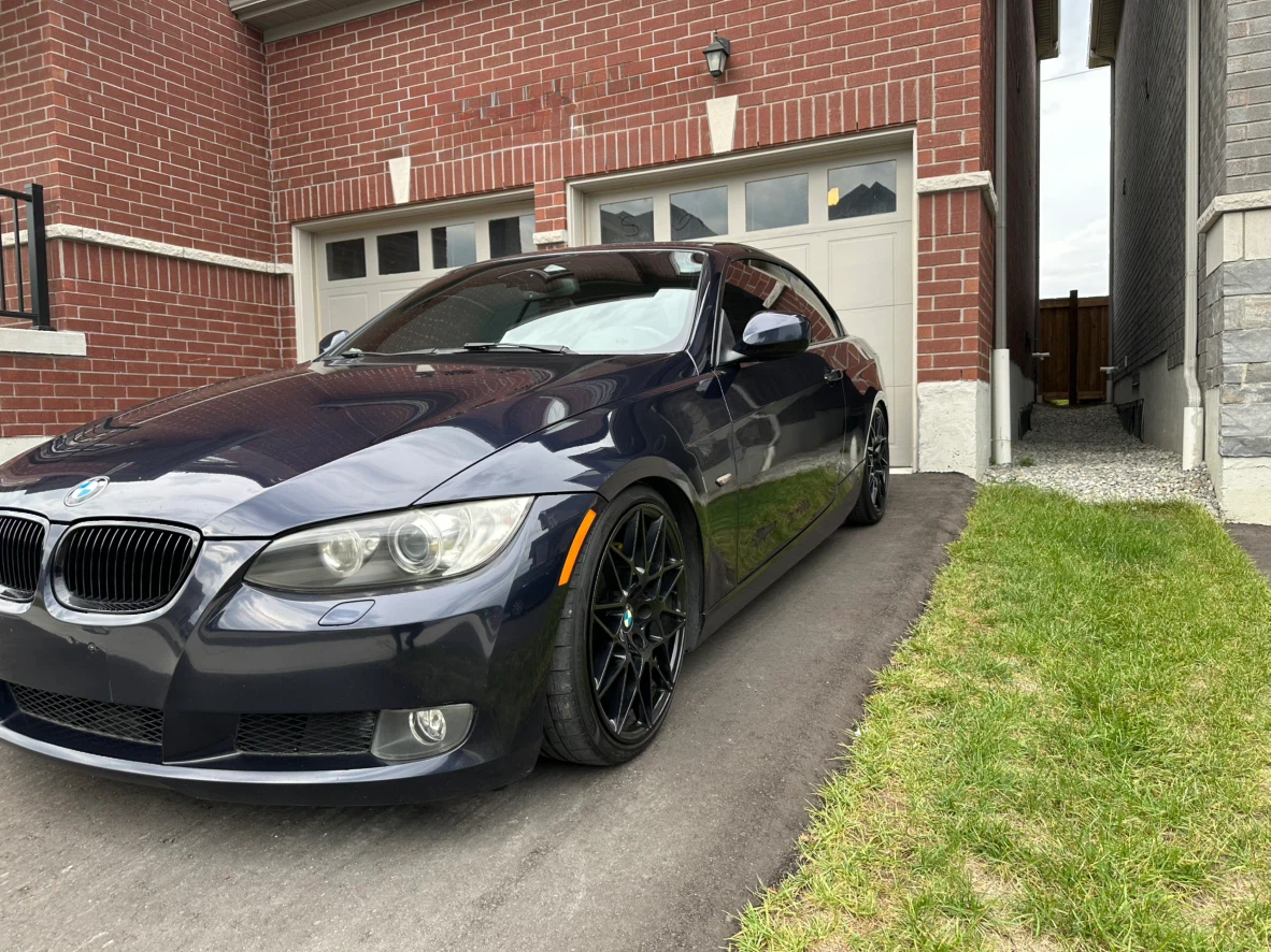Dark Blue BMW 3 Series Convertible - photo 4