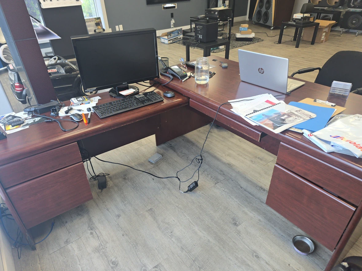 Large eExecutive L-Shaped Office Desk – Mahogany Finish - photo 3