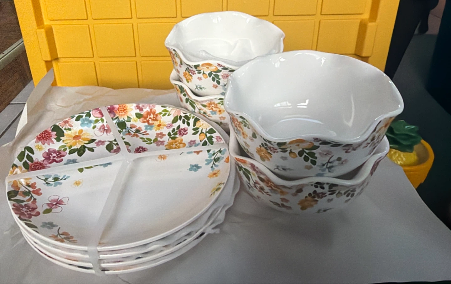 Floral Serving Bowls and Plate Set