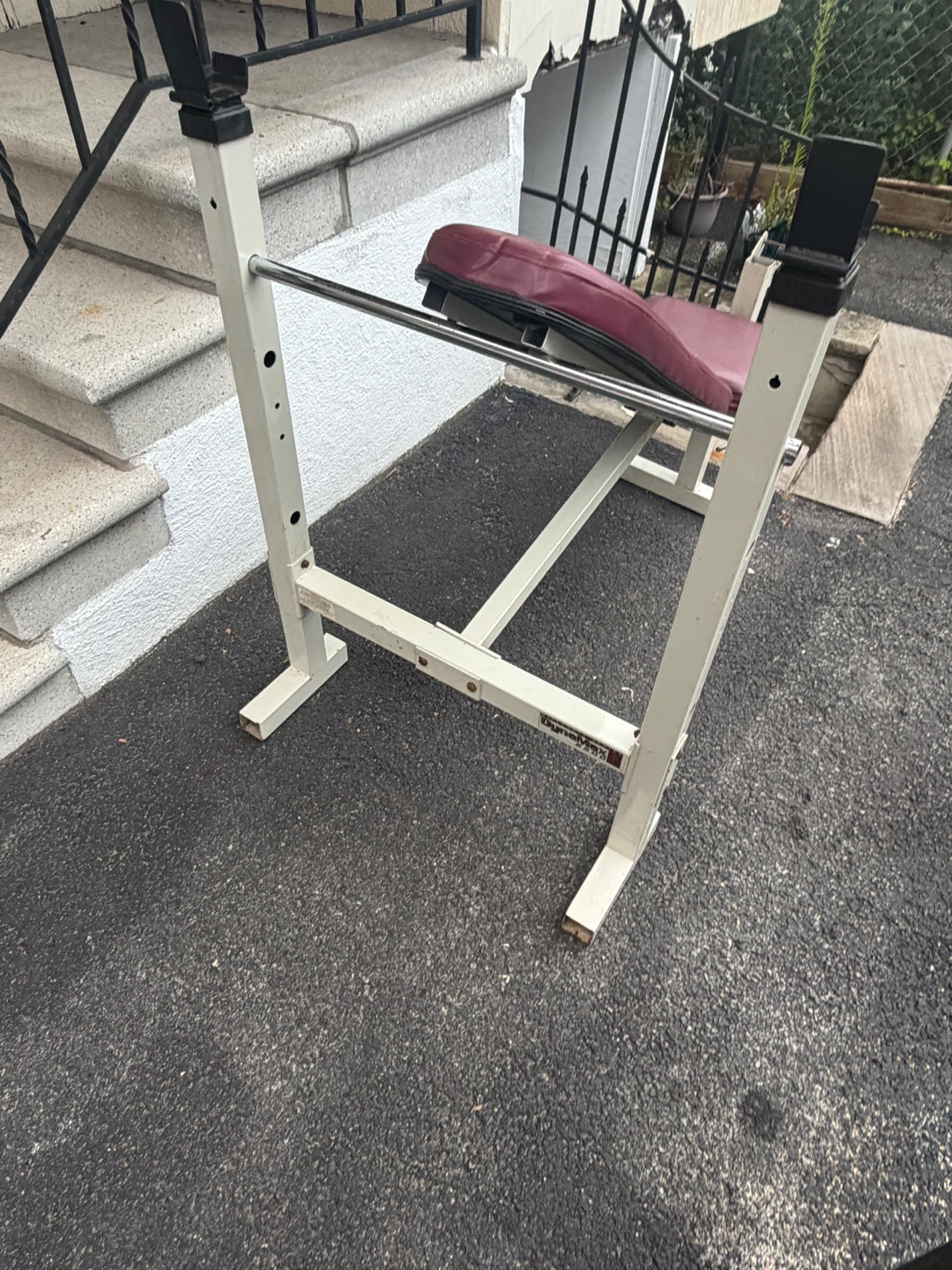 Gold's Gym DynaMax 2500 Weight Bench - photo 4