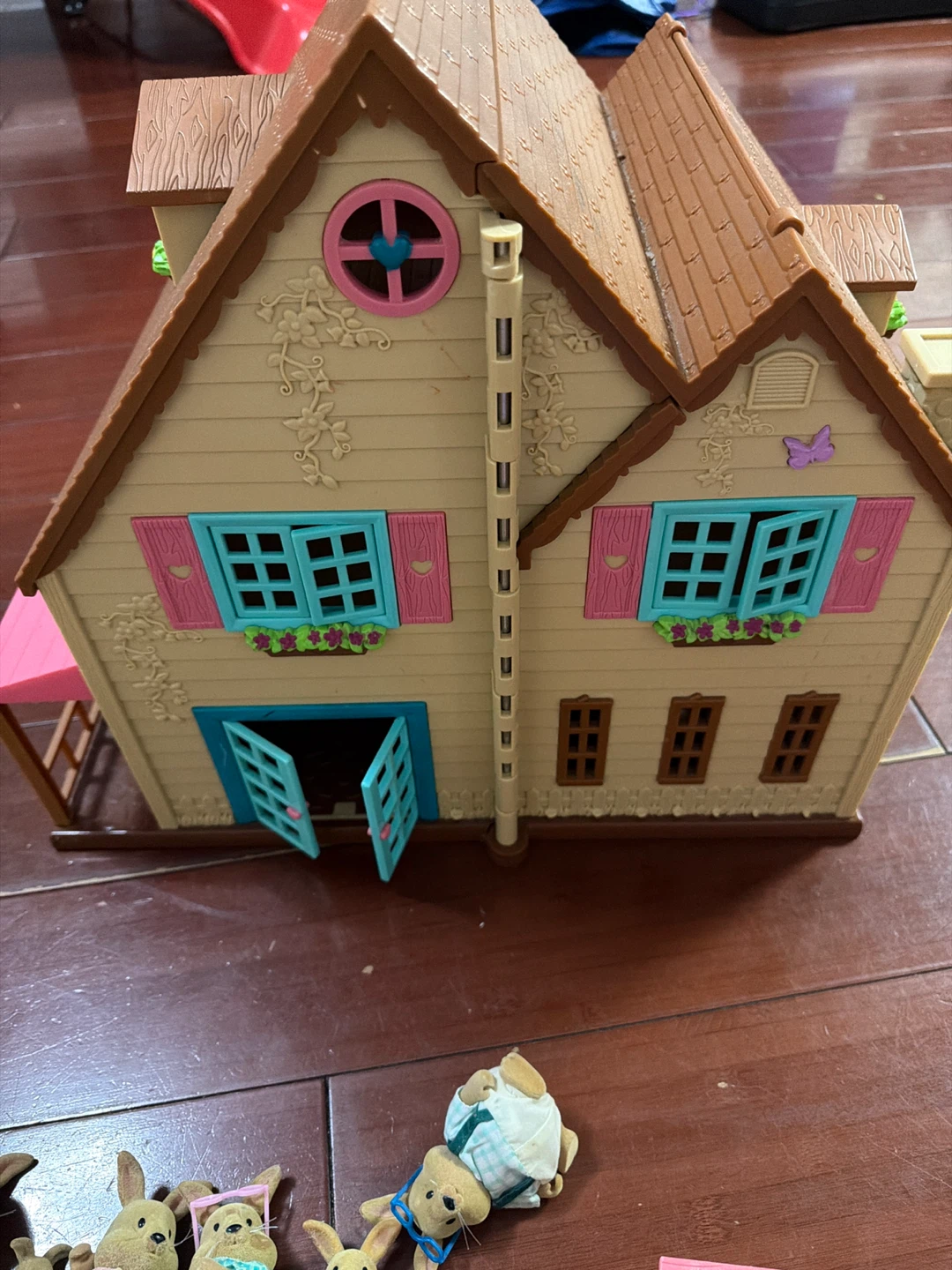 Dollhouse with Animal Figures