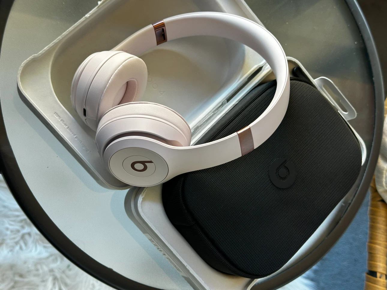 Beats Solo 4 Headphones (Cloud Pink) — BRAND NEW