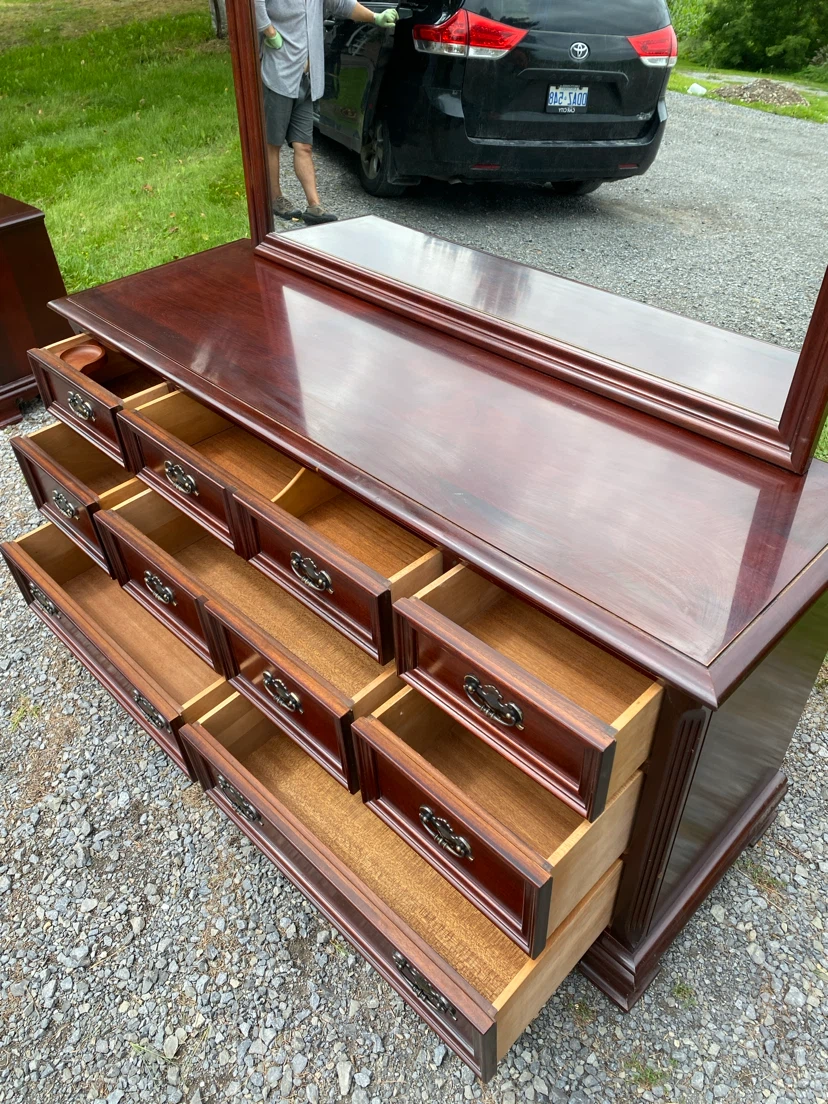 Vinatge Gibbard Solid Mahogany Dresser with Mirror (CAN DELIVER) - photo 4