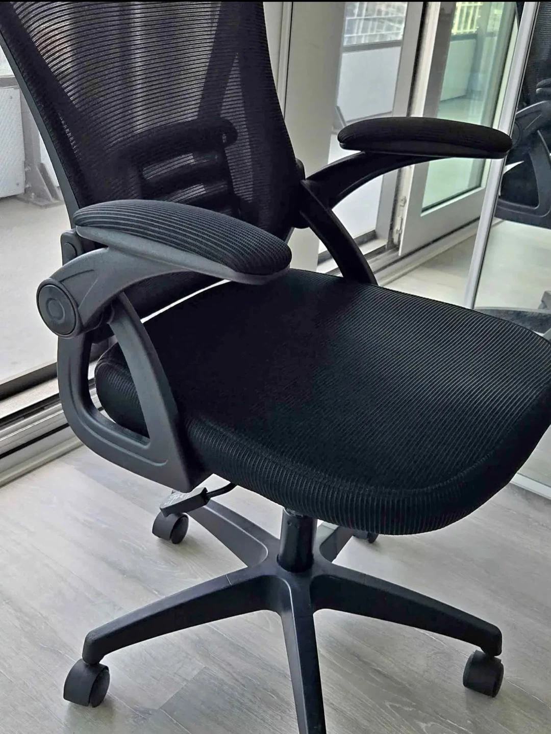 Black Mesh Office Chair