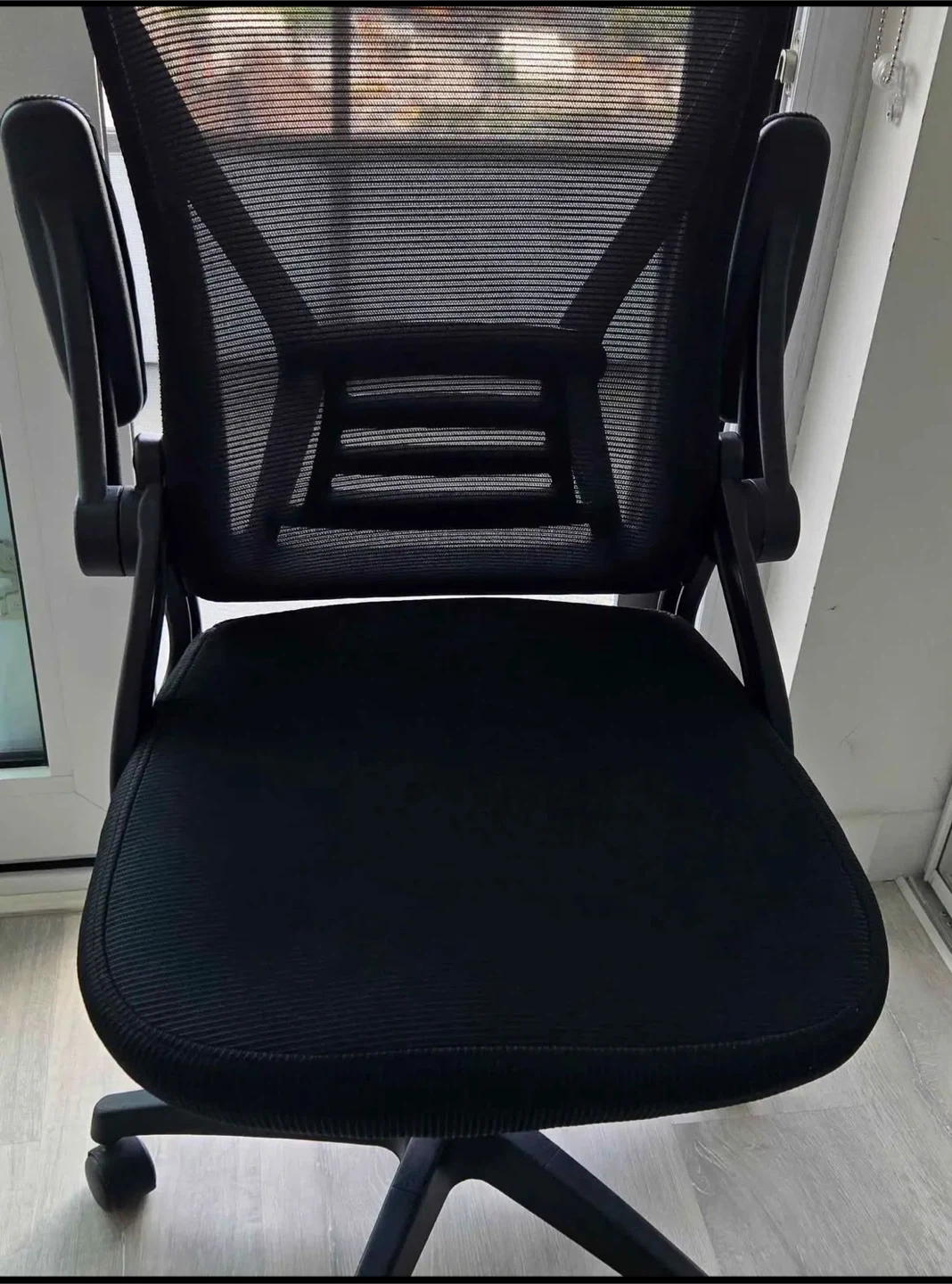 Black Mesh Office Chair - photo 4