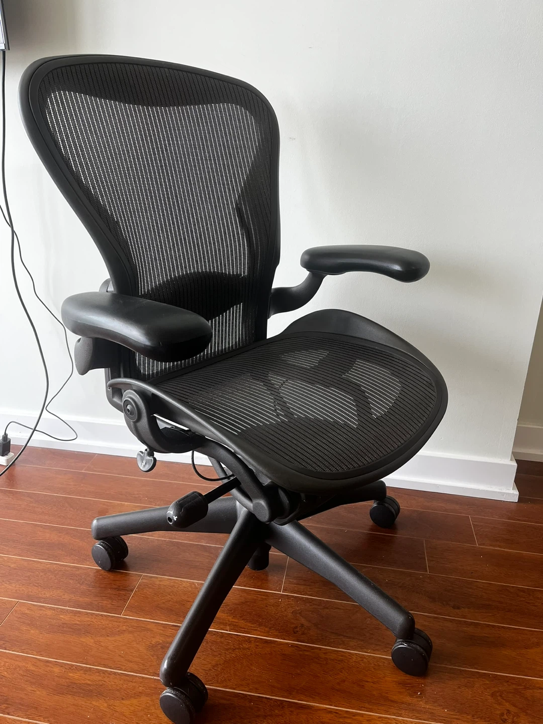 Herman miller office chair - photo 2