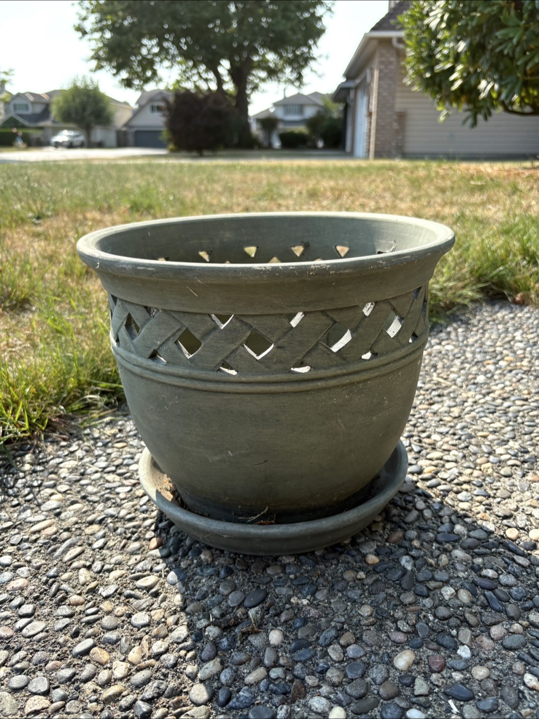 Green decorative planter pot with saucer
