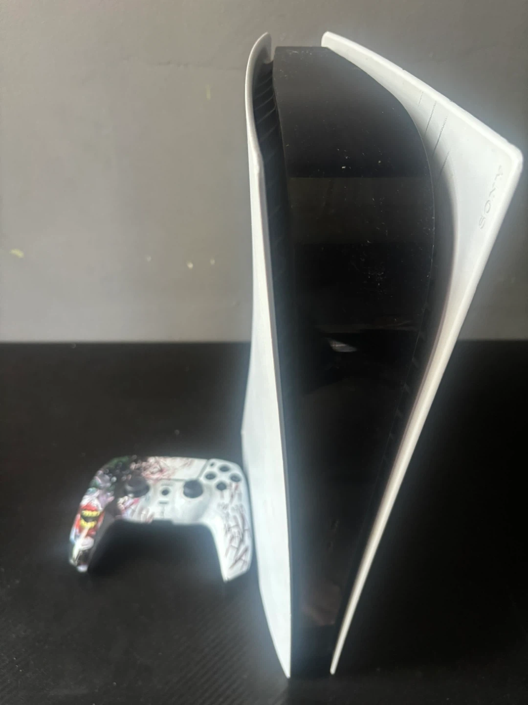 PS5 Digital Edition  Great Condition  Controller Cords Included - photo 4
