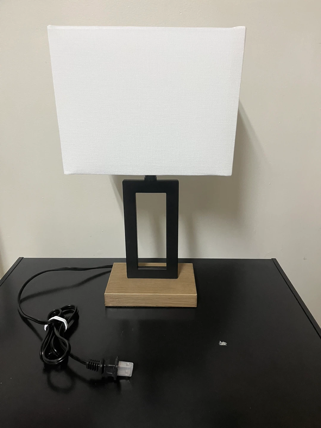 Modern Table Lamp with White Shade - photo 4