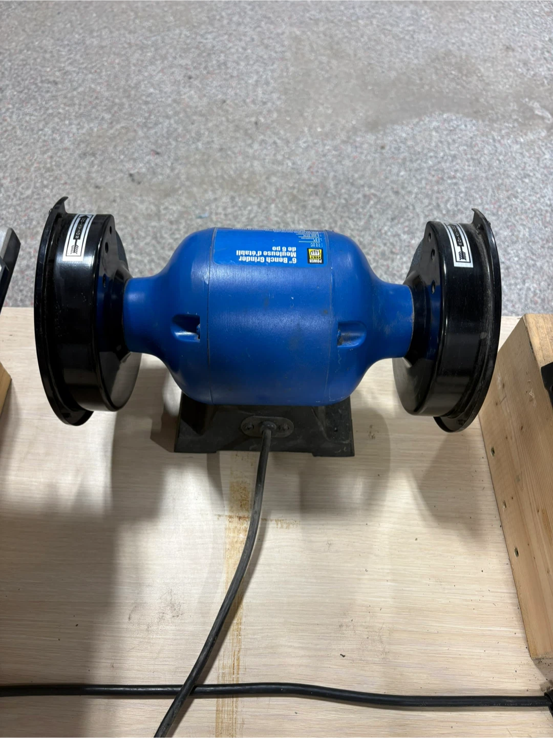 Power Fist 6" Bench Grinder - photo 4