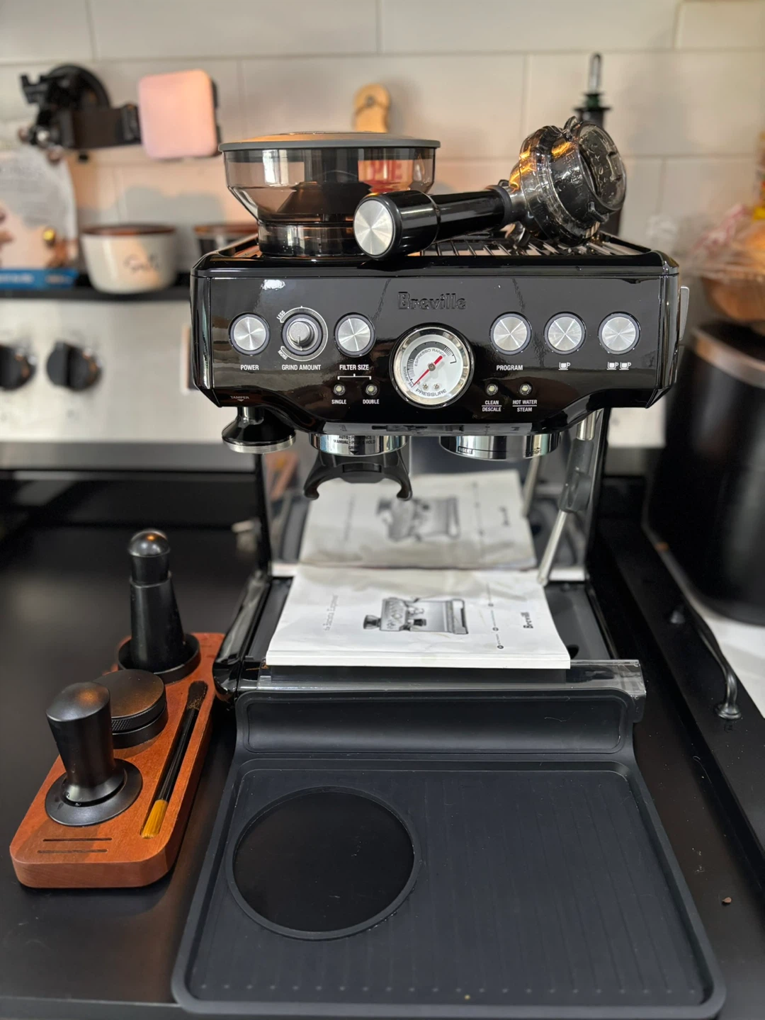 Breville Barista Express Espresso Machine - Black - photo 4
