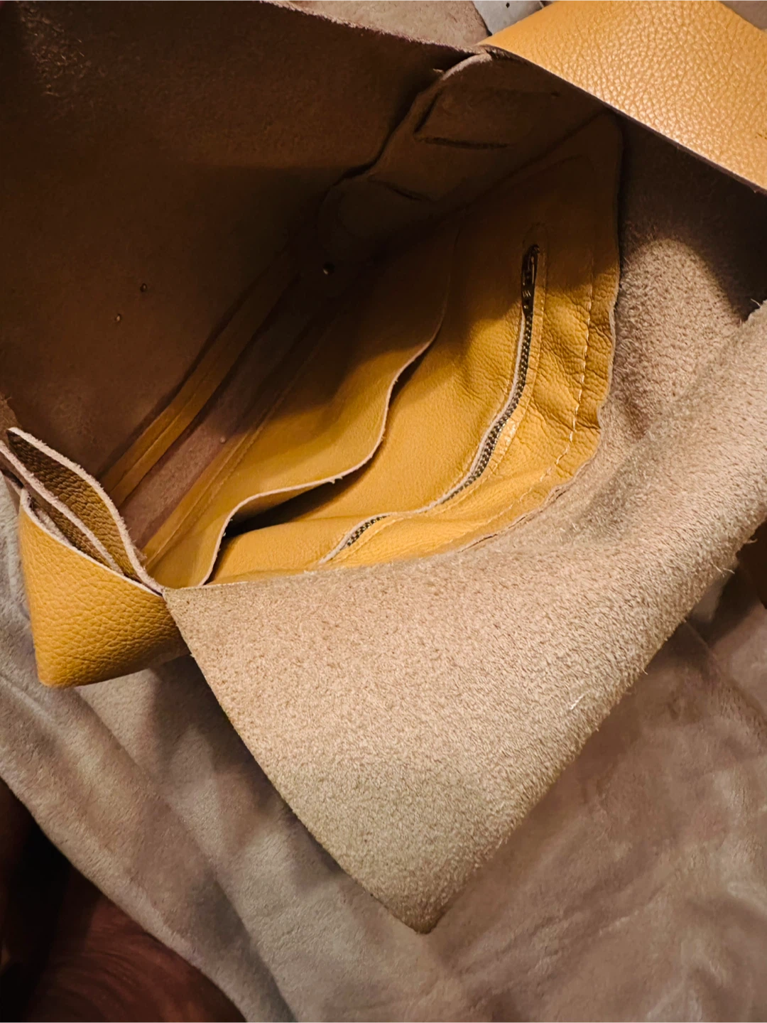 Handmade Tan Genuine Leather Messenger Bag with Zipper Pocket - photo 5