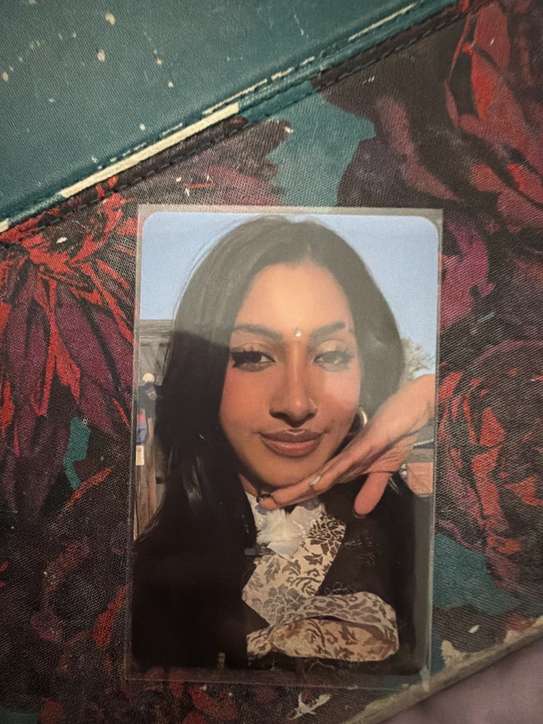 Lara Katseye's Viewfinder Photocard