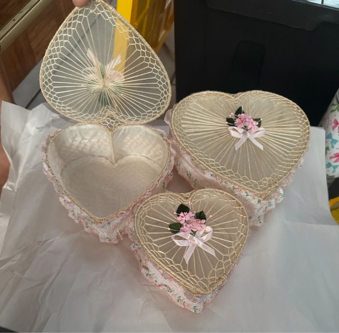 Set of 3 Heart Shaped Decorative Boxes - photo 2