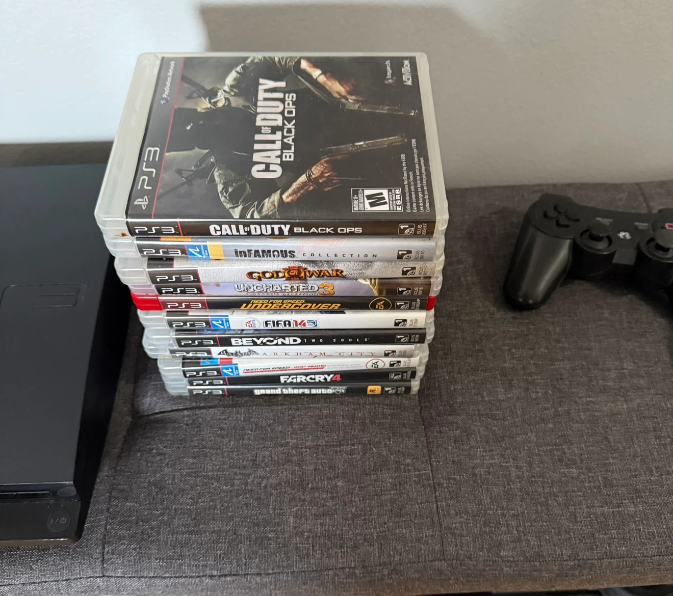 PlayStation 3 Console with Games and Controller - photo 2