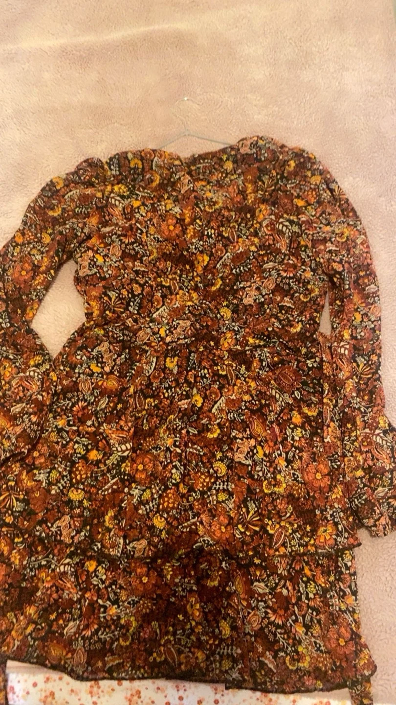 Forever 21 Floral Print Long Sleeve Mini Dress, size Medy